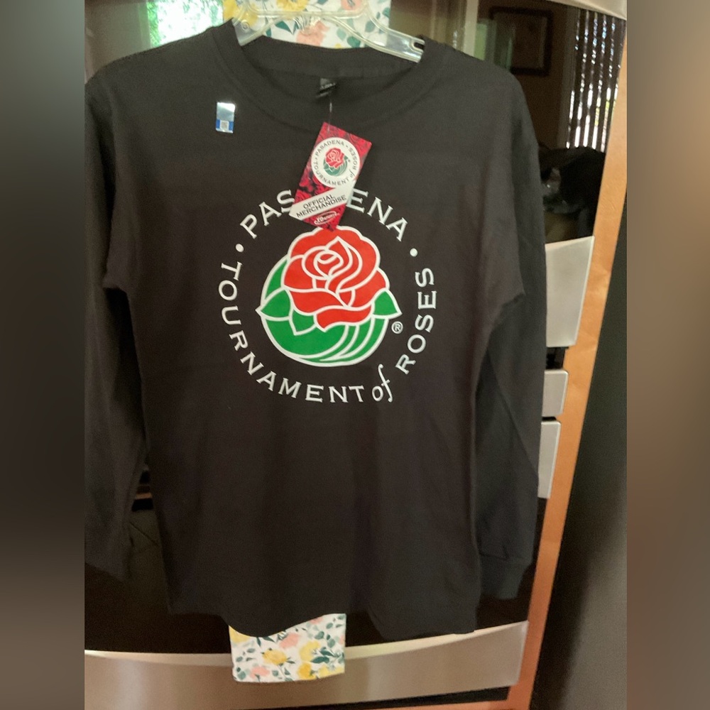 Pasadena Tournament of Roses Black Long Sleeve Shirt, NWT, Size Small